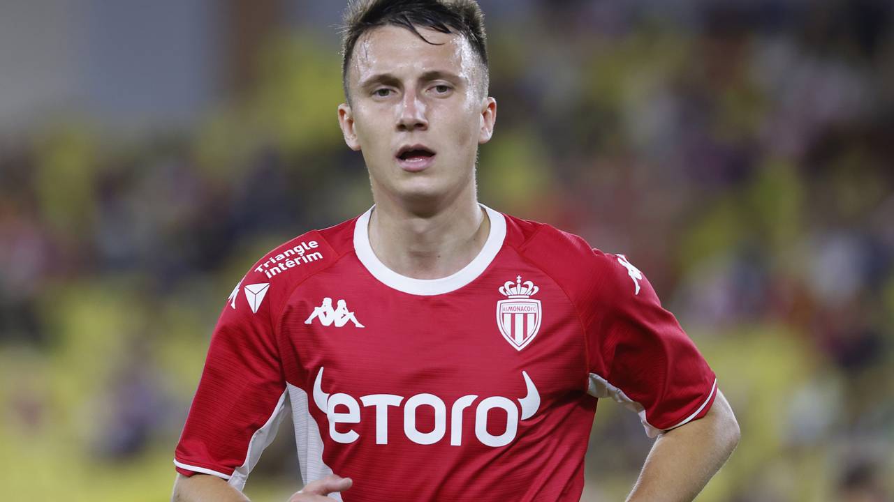 Головин отреагировал на отказ украинского футболиста пожать ему руку перед матчем ЛЧ