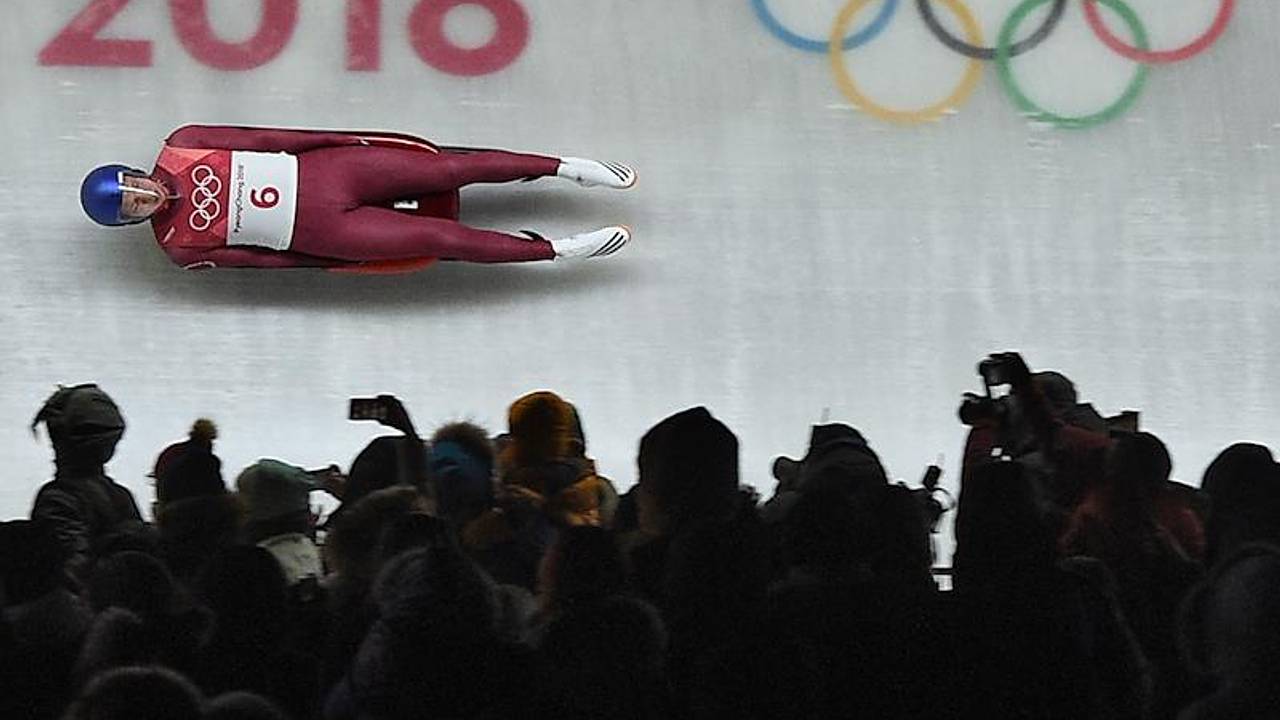 Российский саночник-чемпион рассказал о необходимости тренировок за рубежом