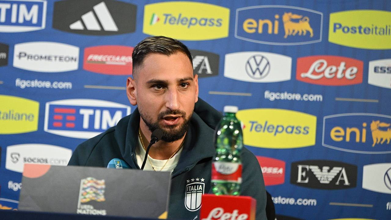 Стала известна реакция вратаря-чемпиона на конкуренцию с Сафоновым в ПСЖ