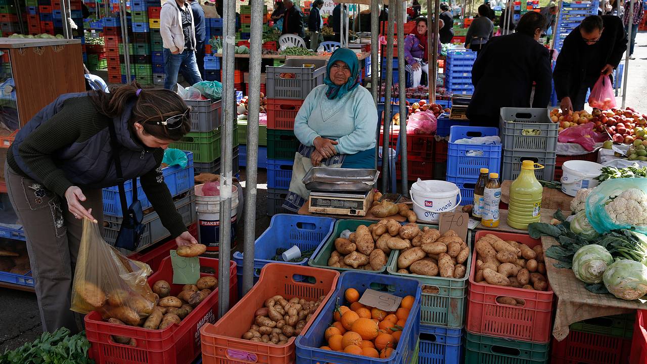 Уехавшая учиться на Кипр россиянка пожаловалась на недостаток одного продукта в магазинах