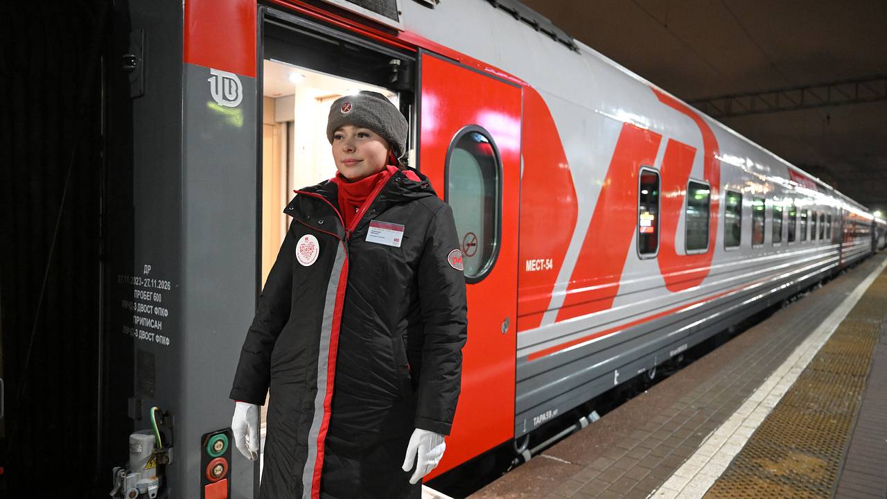 РЖД выразили готовность обсудить запрет алкоголя в поездах