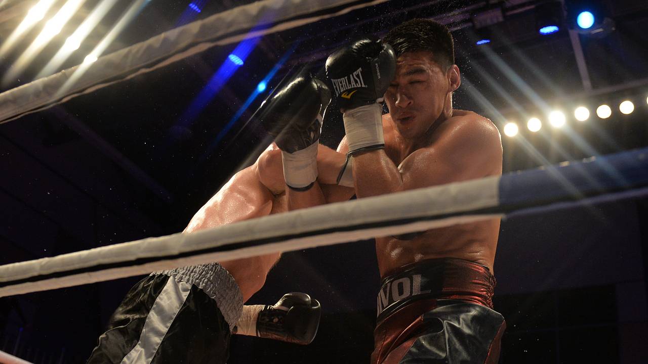 Промоутер назвал условие для проведения третьего боя между Биволом и Бетербиевым