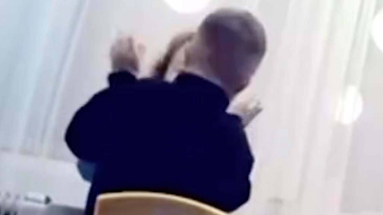 В России логопеда заподозрили в избиении 10-летнего мальчика и сняли на скрытую камеру