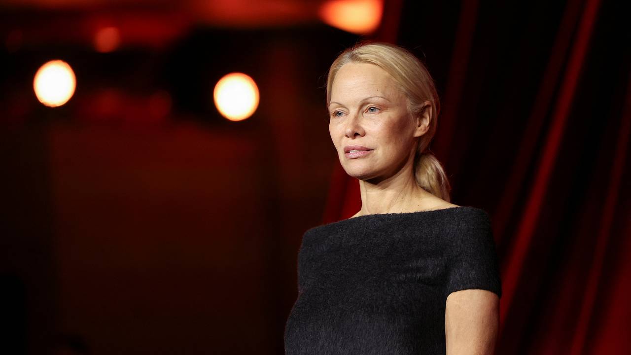 Памела Андерсон объяснила отказ от макияжа фразой «не имеет смысла»