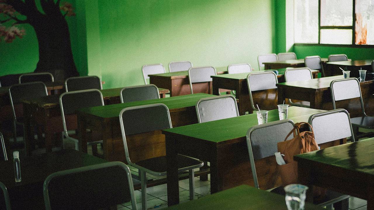 Учительница пообещала секс 15-летнему ученику и попала в тюрьму на три года