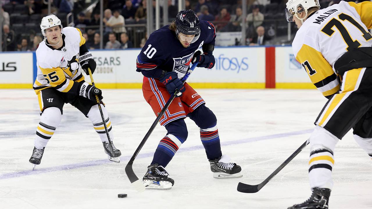 Дубль и голевая передача Панарина помогли «Рейнджерс» обыграть «Питтсбург» Малкина