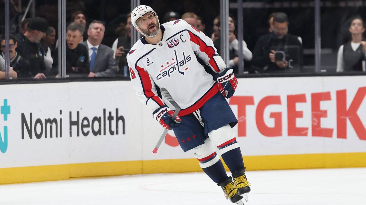 Гретцки начнет сопровождать Овечкина за четыре шайбы до рекорда по числу голов в НХЛ