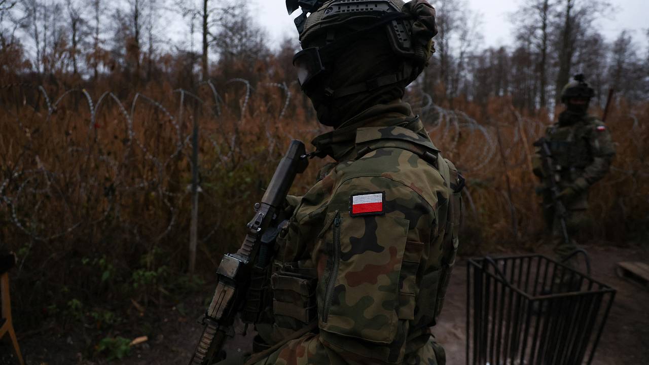 В Польше заявили о необходимости исключить отправку войск на Украину