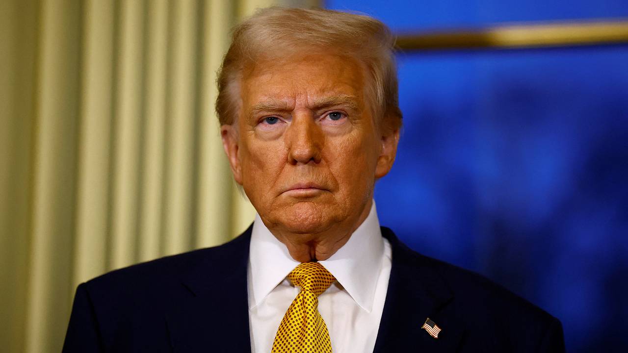 Отмену выборов в Румынии объяснили страхом перед Трампом