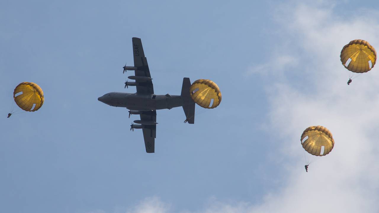 Франция начала вывод войск из одной страны