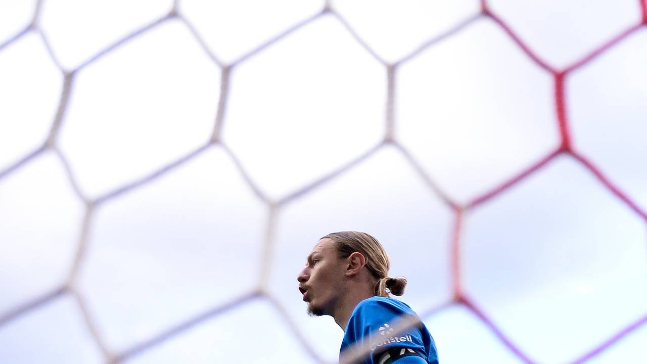 Бывшая жена Сафонова отсудила у футболиста часть зарплаты