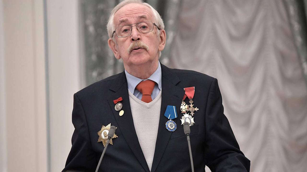 Невестка Ливанова прокомментировала новости об экстренной госпитализации актера