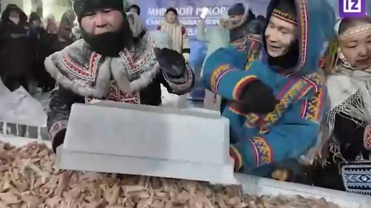 В России приготовили трехсоткилограммовую закуску и установили мировой рекорд