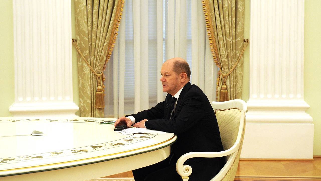 Шольц захотел снова созвониться с Путиным