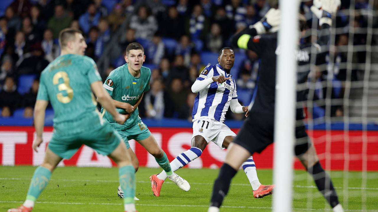 «Реал Сосьедад» без Захаряна нанес киевскому «Динамо» шестое поражение в ЛЕ подряд