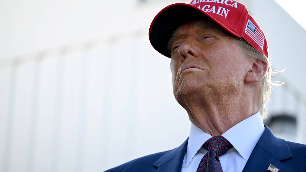Во Франции обратились к Трампу с просьбой после его слов об ударах по России