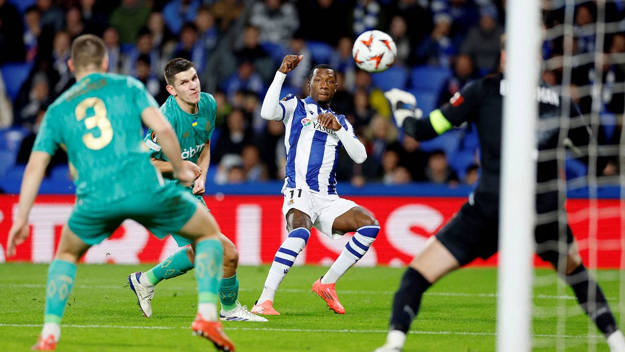 На Украине отреагировали на появление флага ДНР на матче с участием киевского «Динамо»