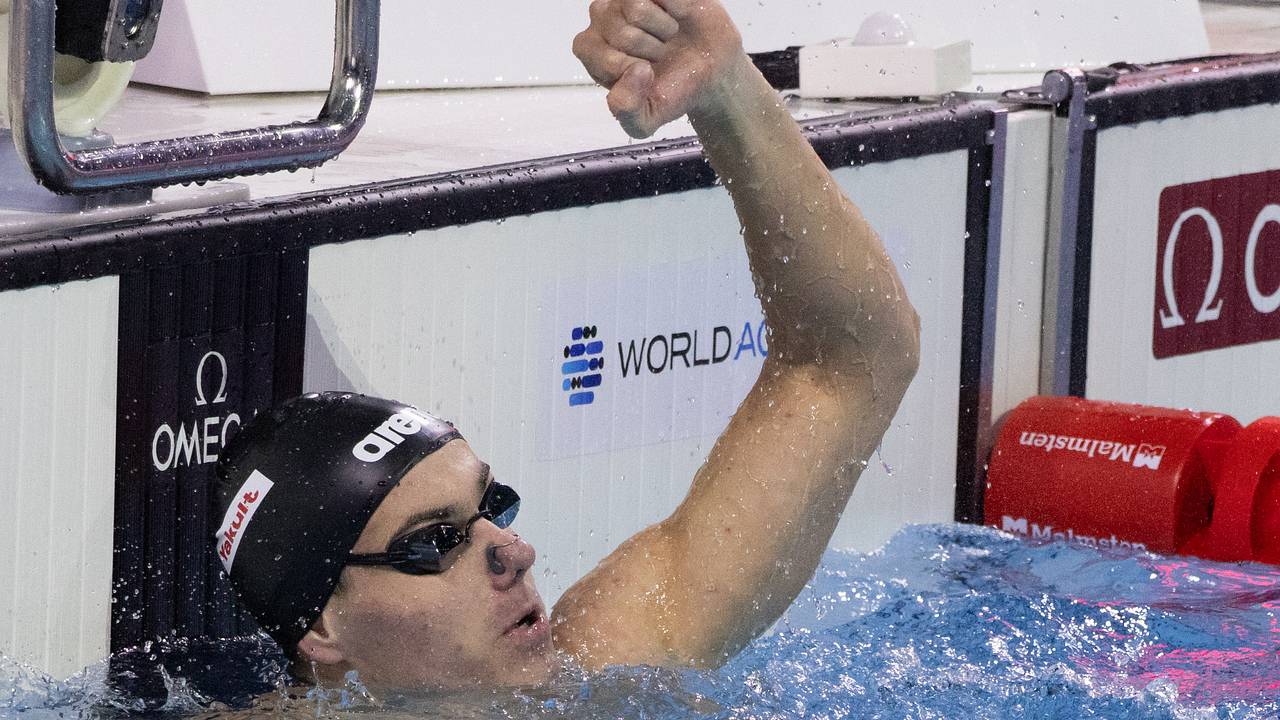 Российский пловец стал трехкратным чемпионом мира