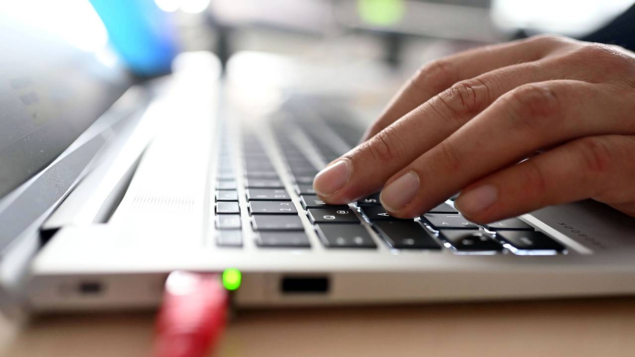 Windows 11 уличили в копировании номеров банковских карт