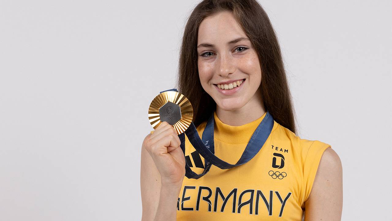 Заявившая о гордости от отъезда из России чемпионка ОИ стала спортсменкой года в Германии