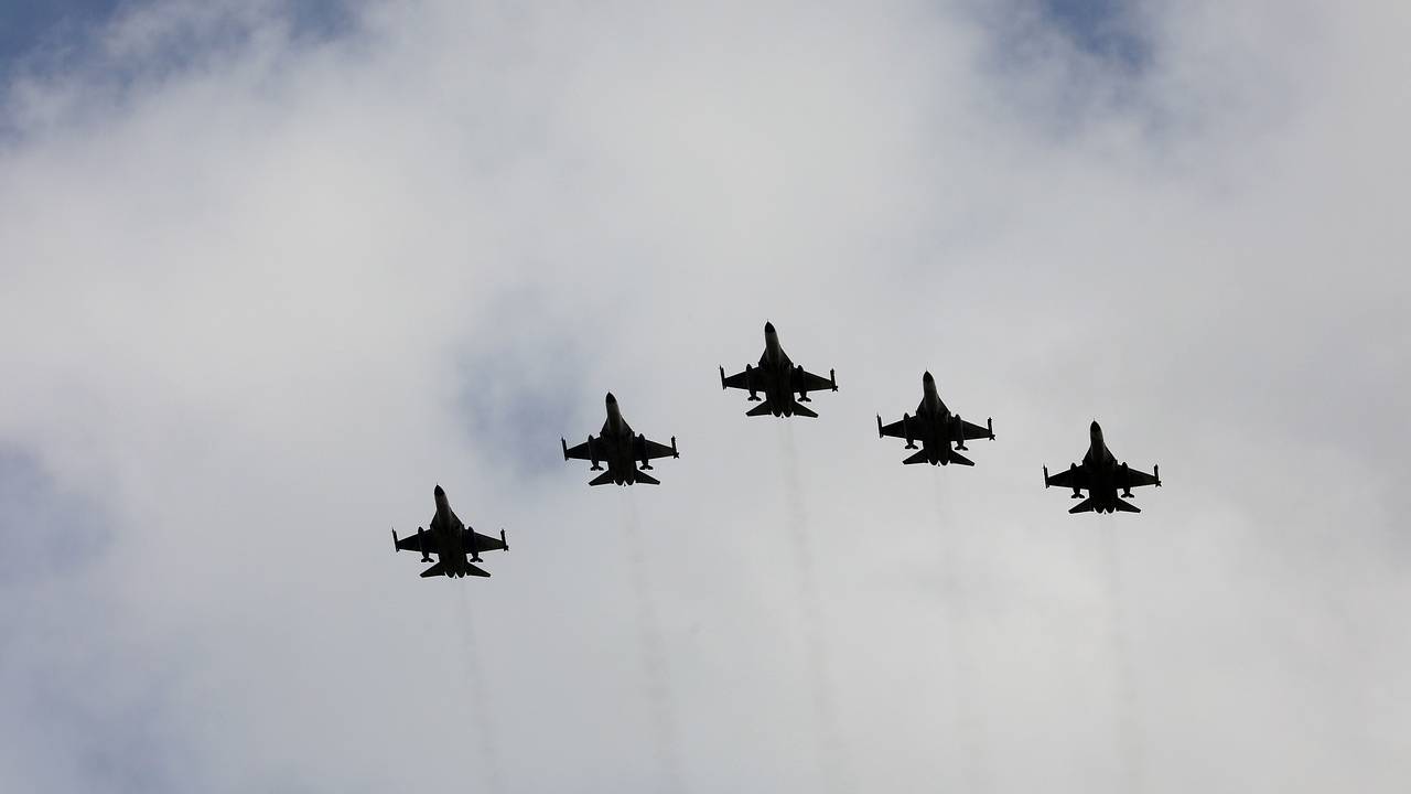На Украине сообщили о задержании якобы охотников за F-16