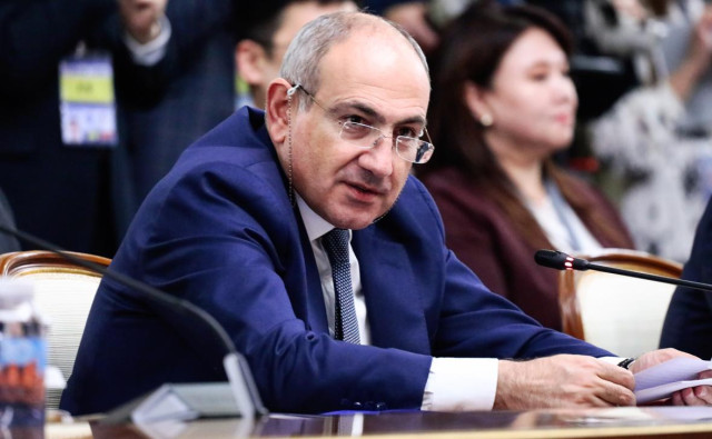 Алиев заявил, что Армения ждет отмашки из Вашингтона для выхода из ОДКБ