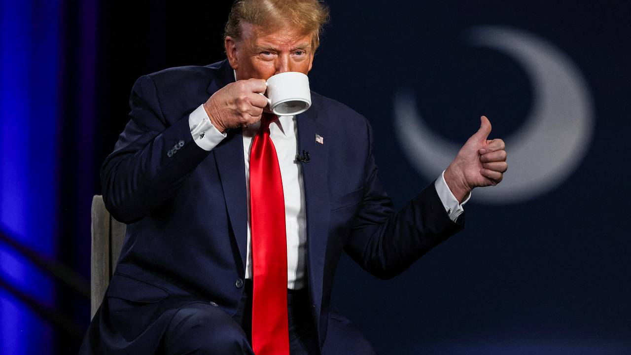 Трамп отказался от воды и впал в зависимость от газировки