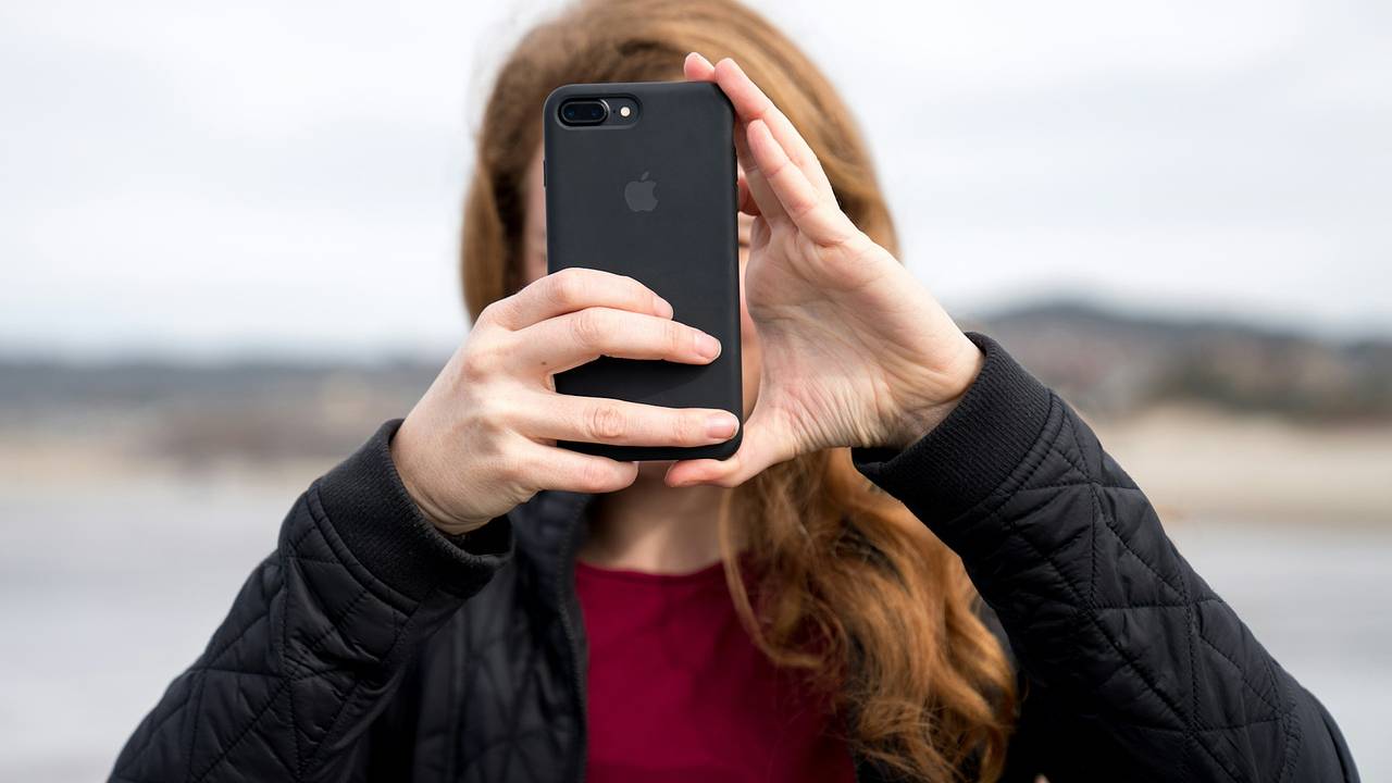 iPhone перегрелись из-за ИИ