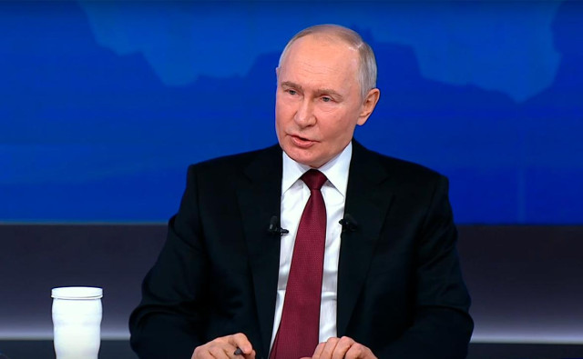 Путин предупредил об опасности разлившегося мазута из-за потепления