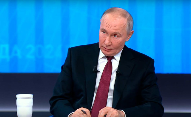 Путин призвал губернаторов уделять больше времени вопросам демографии