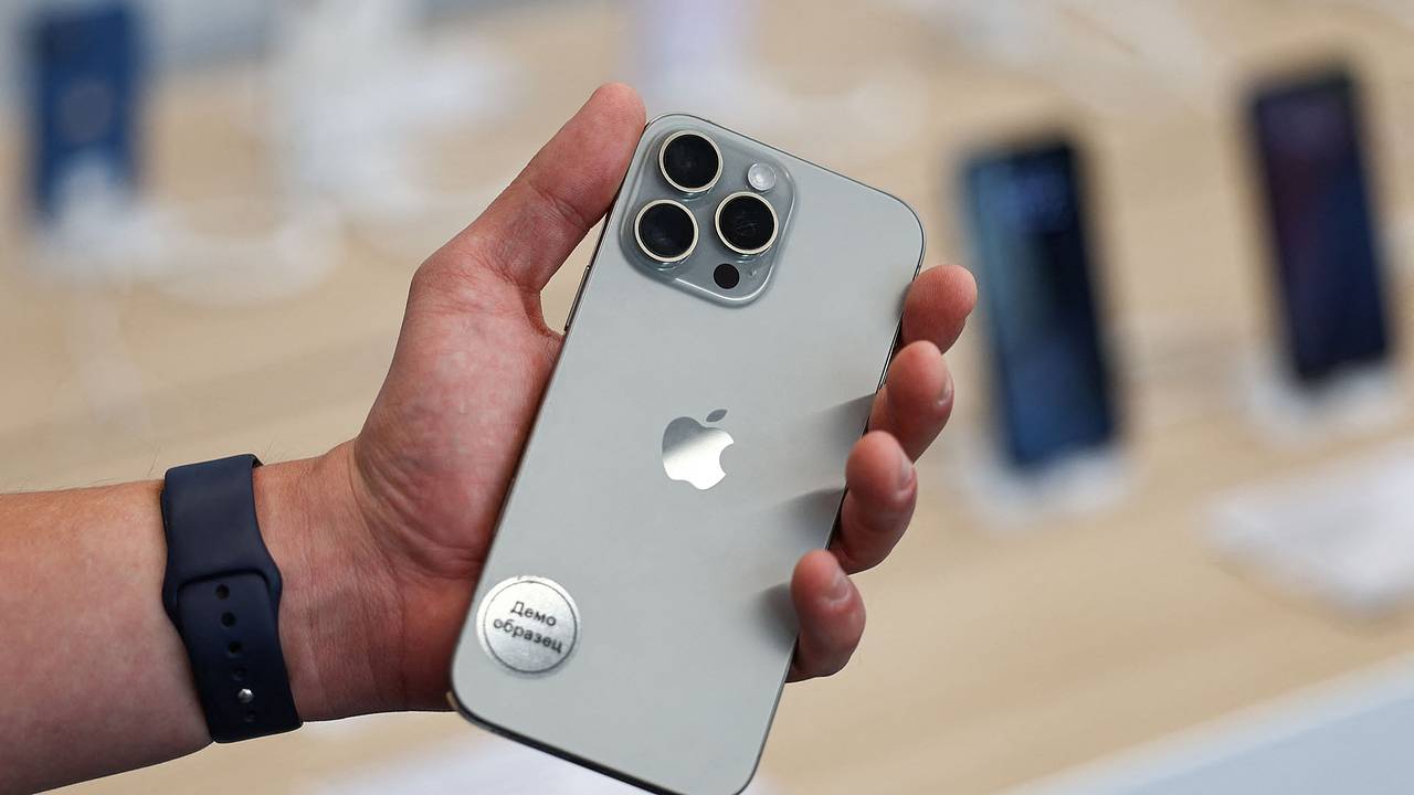 Apple задумывалась о продаже iPhone по подписке