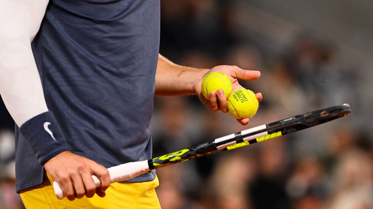 Российского теннисиста дисквалифицировали на два года за употребление мельдония