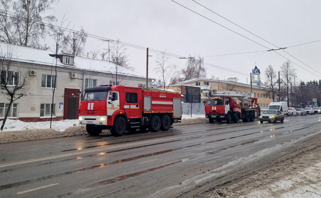 Власти Казани сообщили о пожарах в домах в трех районах из-за атаки БПЛА