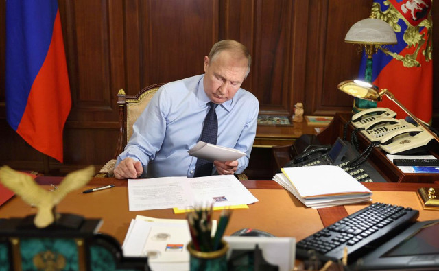 Путин не поздравит с Новым годом лидеров недружественных стран