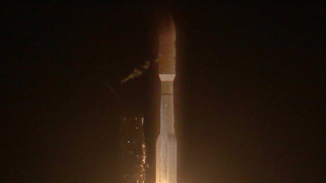 Польша запустит разведывательный спутник