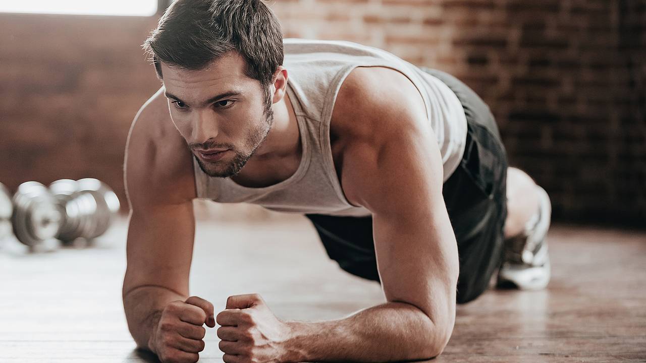 Тренер назвал способ добиться плоского живота