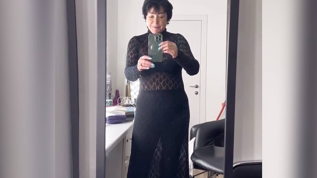 61-летняя Лолита показала фигуру в прозрачном платье