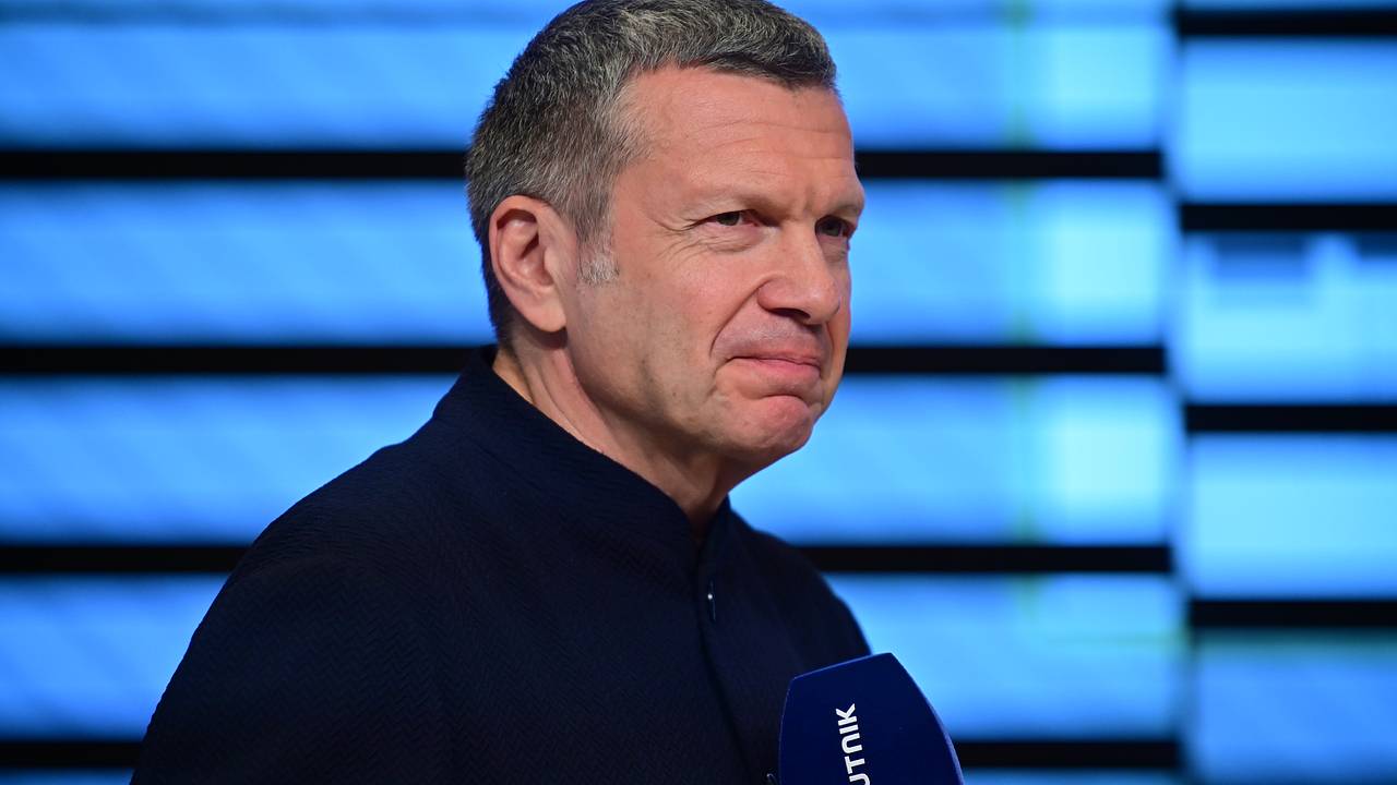Соловьев спел Захаровой и назвал ее богиней