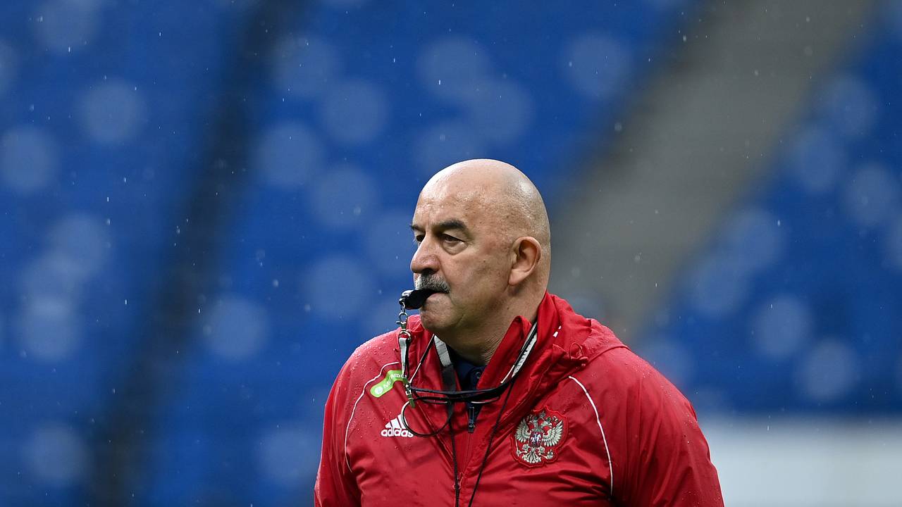 Помощник Черчесова отреагировал на информацию об увольнении тренера из сборной Казахстана