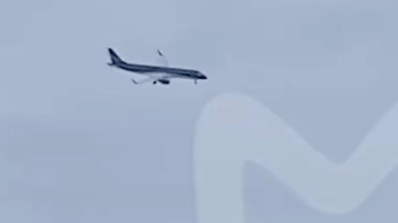 Крушение летевшего в Россию самолета попало на видео