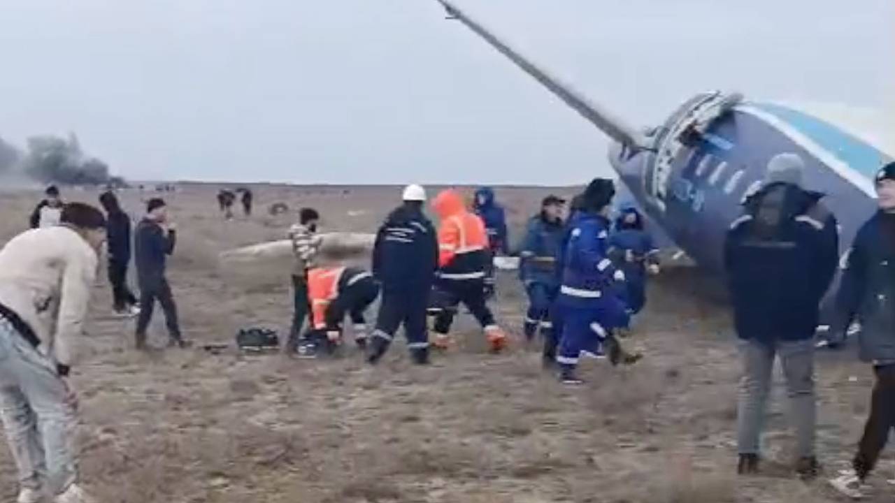 На потерпевшем крушение самолете в Казахстане были россияне