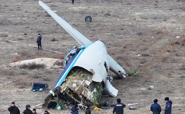 Никто из членов экипажа разбившегося лайнера Azerbaijan Airlines не выжил