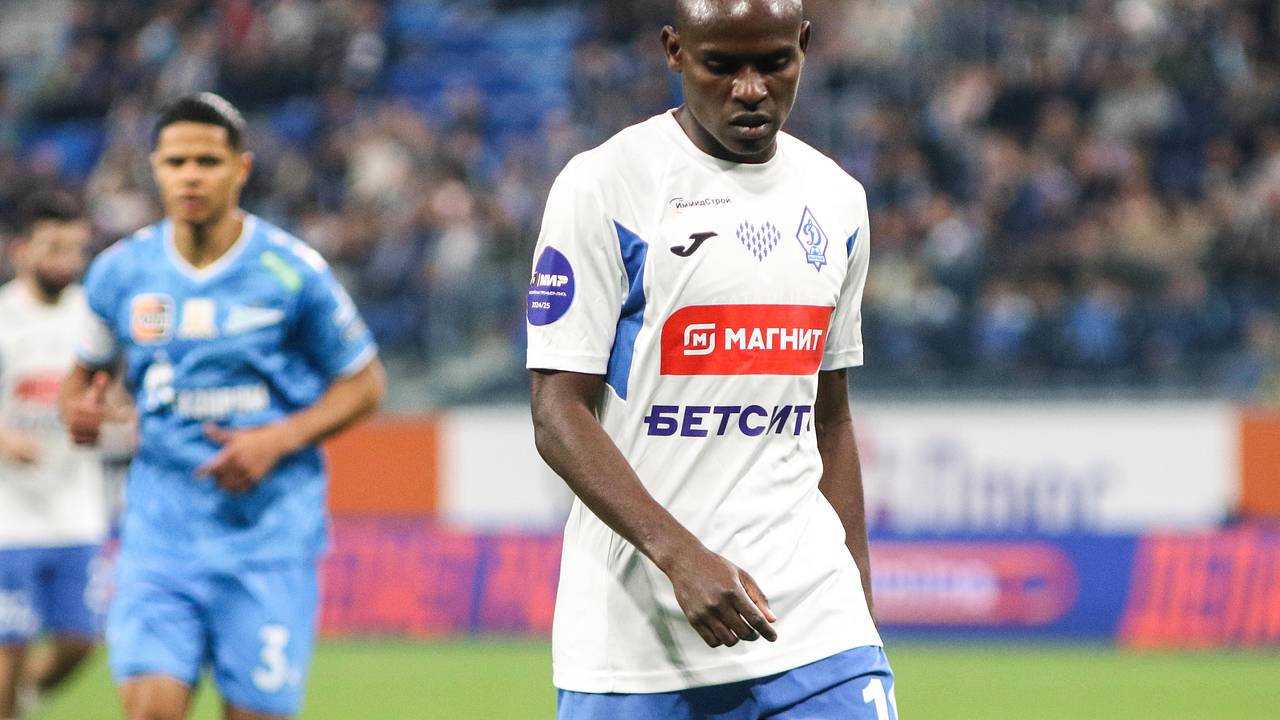 Футболист выбрал между президентством в Анголе и победой в чемпионате России