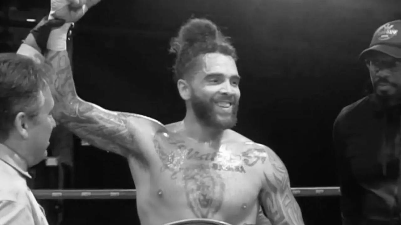 Боксер умер спустя неделю после завоевания титула WBA