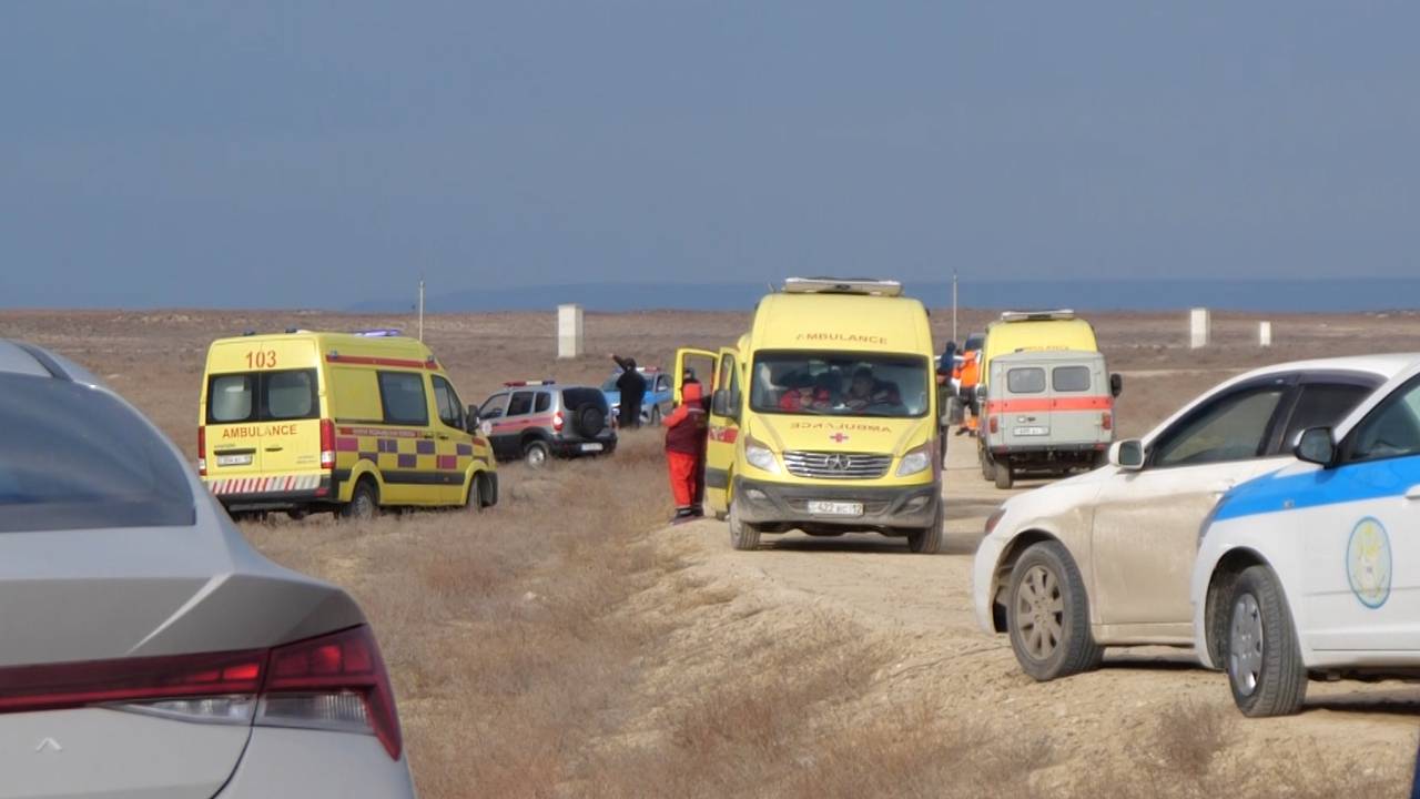 Троих пострадавших в авиакатастрофе близ Актау россиян выписали из больниц