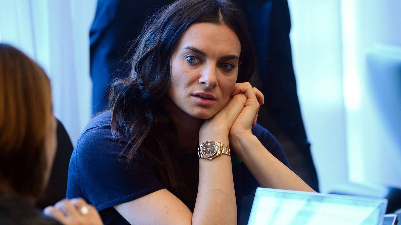 В Госдуме оценили возвращение Исинбаевой в Россию для прощания с тренером