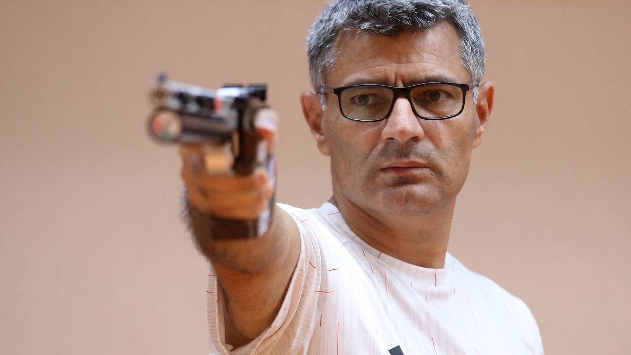 Ставший звездой Олимпиады турецкий стрелок установил цену на интервью