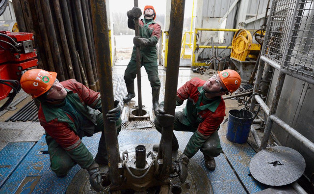 США запретили своим компаниям оказывать услуги по добыче нефти в России