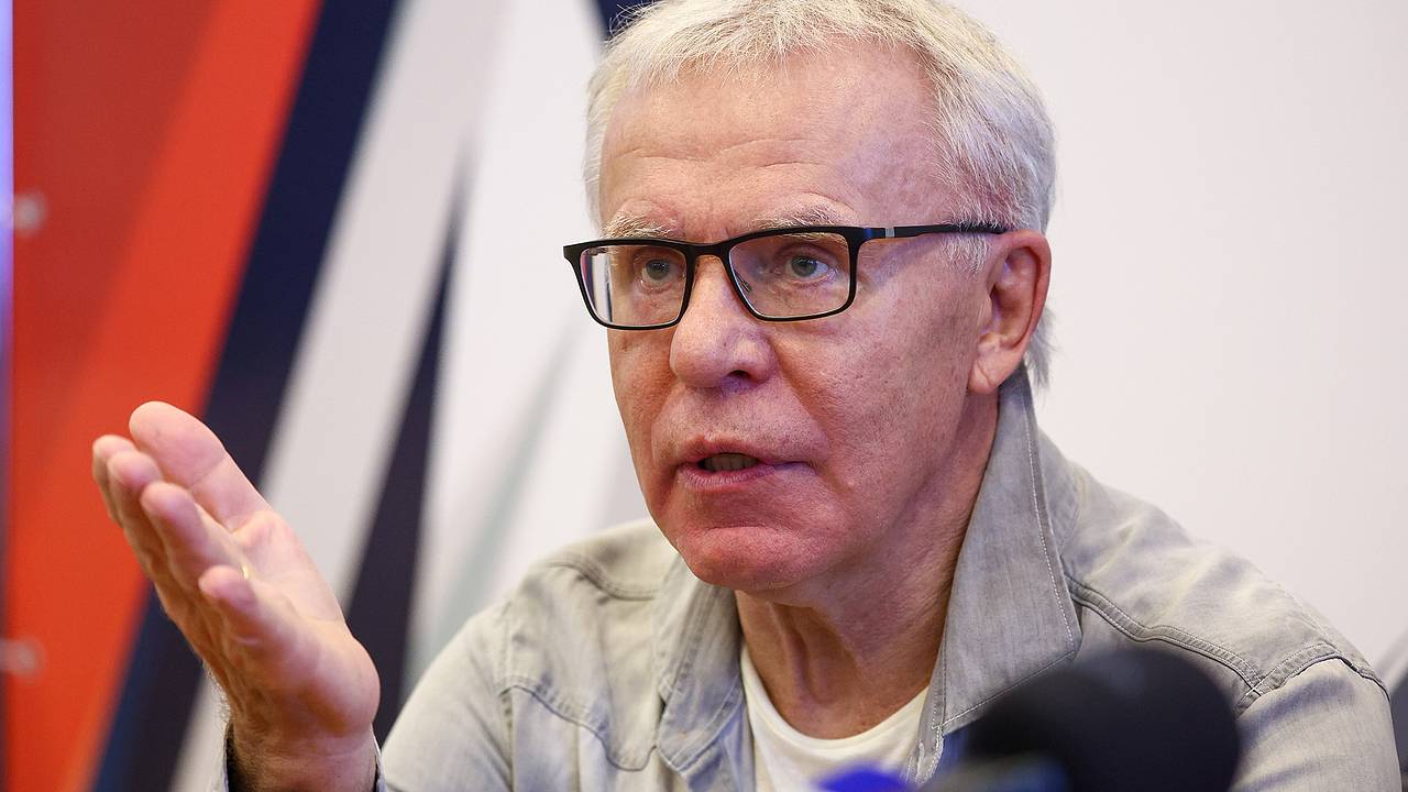 Фетисов высказался о возможной отмене двойного гражданства в России