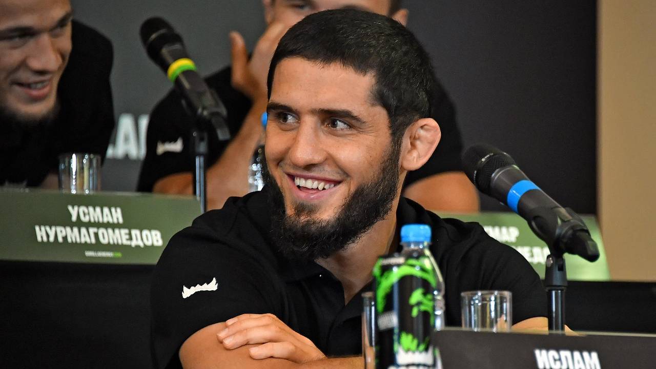 Махачев рассказал о мечте в UFC